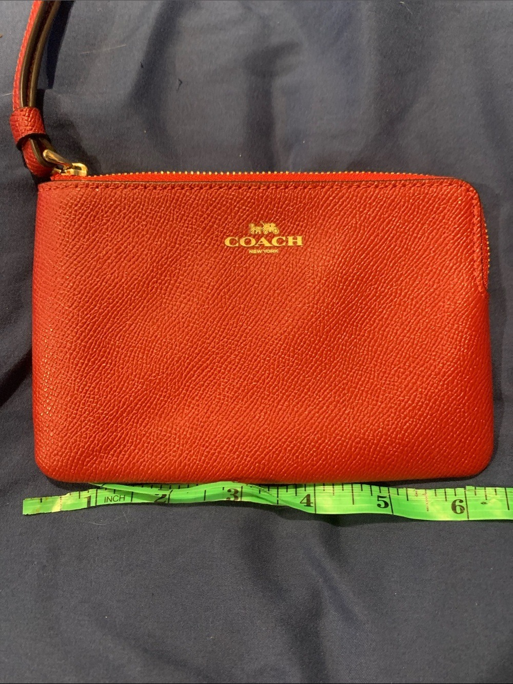 COACH Scarlet Red Pebbled Leather Wristlet - Picture 9 of 10